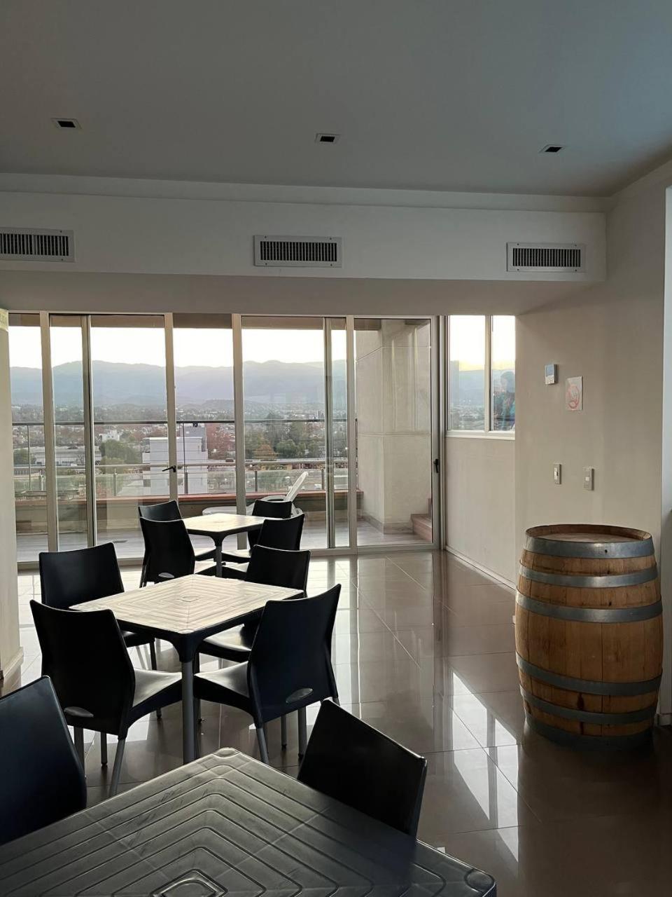Apartamento Centrico Con Las Mejores Vistas De Mendoza Exteriör bild